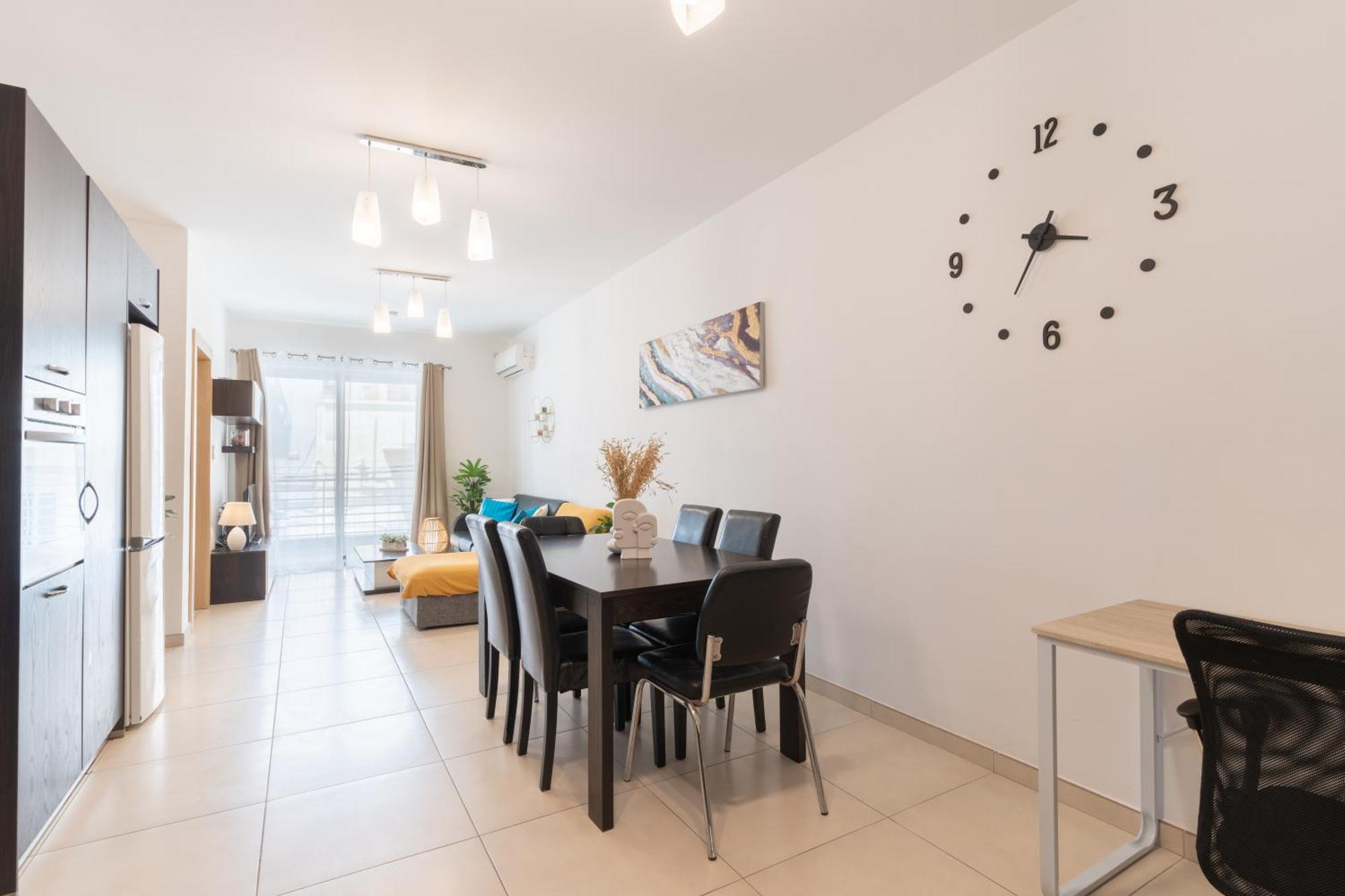 2 Bedroom In Central St Julians Prime Location In Paceville Apt 3 By Vaganza Сент Джулианс Экстерьер фото