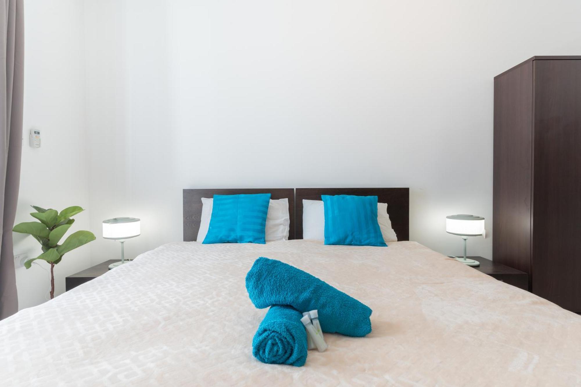 2 Bedroom In Central St Julians Prime Location In Paceville Apt 3 By Vaganza Сент Джулианс Экстерьер фото